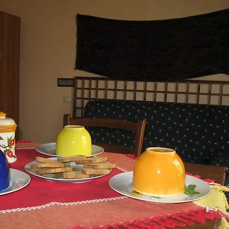 Bed & Breakfast Emporium *