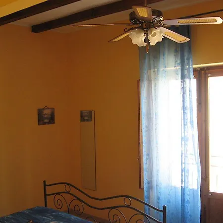 Emporium Bed & Breakfast *